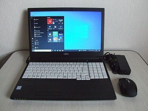 高速SSD240GB搭載 2018年 第六世代 Corei3-6006U 8GB　富士通 LIFEBOOK A576/SX　ノートパソコン （4068）