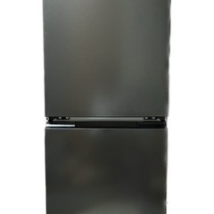 2022年製　黒色冷蔵庫　152L