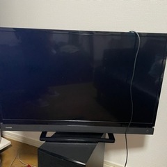 TOSHIBA 32 inc TV