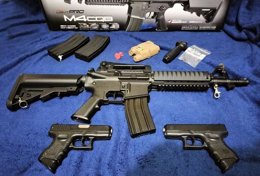 東京マルイ 電動ガンLIGHT PRO M4 CQB+GLOCK 26x2 10歳以上用　アサルトライフルとハンドガン2丁のセット