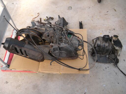 倉庫整理 スズキ初期セピア?エンジン