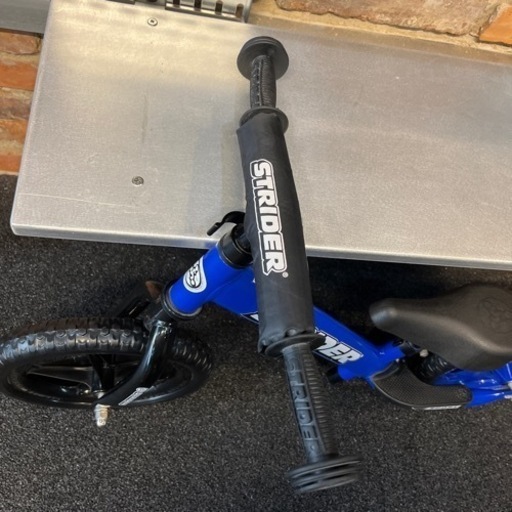 STRIDER SPORT ブルー 新品未使用品 Amazon.co.jp: ストライダー