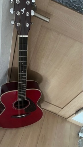 YAMAHA アコースティックギタールビーレッド　FS820RR