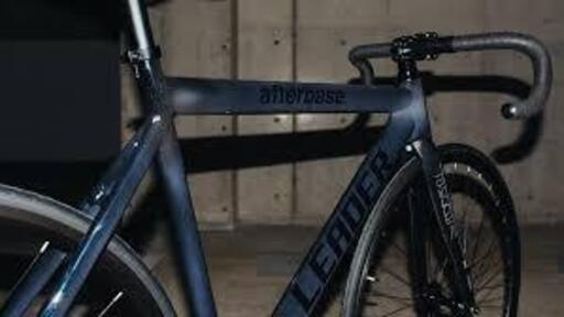 LEADER BIKES X BROTURES X afterbaseのトリプルコラボ カスタム  721 ピストバイク