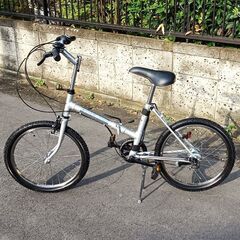 ★美品‼お届け可！★ SPALDING　20インチ　折りたたみ自転車　内装3段変速　シルバー