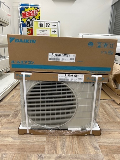 ラスト1台）店頭販売は5000円値引き）【基本工事費込】新品10畳用エアコン　ダイキン　2023年製　2.2kw  S283ATES-W