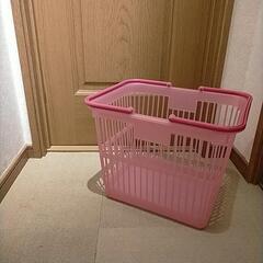 【ランドリーバスケット】プラスチック製・ピンク　✳大阪市北区✳