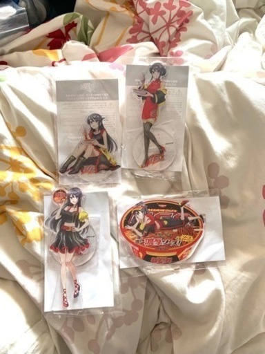 【追加で入荷しました】青春ブタ野郎シリーズ　ヒロイン桜島麻衣U•F•O限定デザインアクリルスタンド全4種