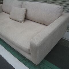 A&W Fine Furniture ソファー 3人掛け Hong Kong 海外 60万円で購入 中古品 近く無料配送