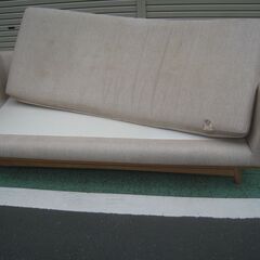 A&W Fine Furniture ソファー 3人掛け Hong Kong 海外 60万円で購入 中古品 近く無料配送