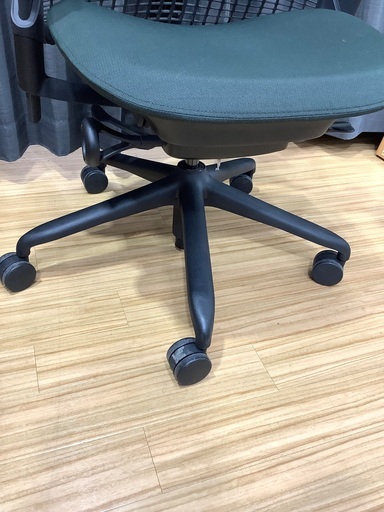 ワークチェア Herman Miller セイルチェアをご紹介します‼︎ トレジャーファクトリーつくば店