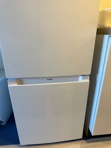 ほぼ未使用 ハイアール 【右開き】121L 2ドアノンフロン冷蔵庫 ホワイト JRNF121BW