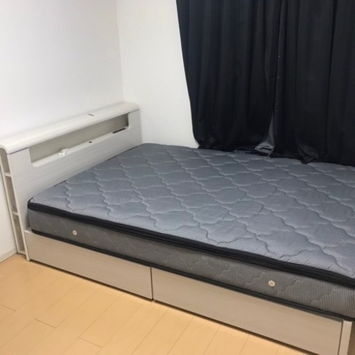 収納付きセミダブルベット(マット付き)