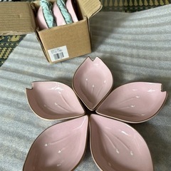 桜の花びらのお皿2セット