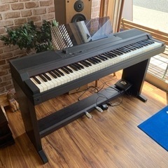 電子ピアノ　ローランド　AC800 