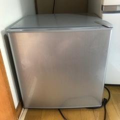 冷蔵庫　2021年製　ワンドア　46l