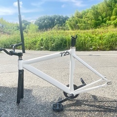 リーダーバイクLEADER BIKES 725 520mmカーボンフレーム