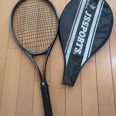 テニスラケット　硬式用　黒　カバー付き