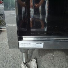 岡山市中区引き取り限定　調理作業台　900＊750高さ８５０　前引き戸　中棚一段　使用期間僅　綺麗です