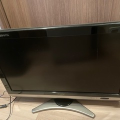 SHARP シャープ　AQUOS 32型テレビ　2009年製