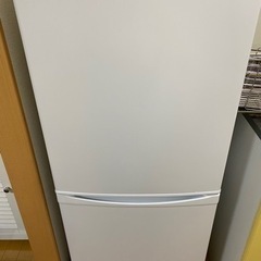☆値下げ【ほぼ新品 冷凍冷蔵庫】142L アイリスオーヤマ