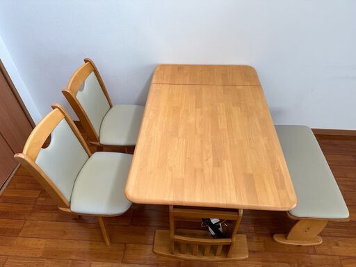 【美品】ダイニングテーブル　椅子２脚　ベンチ付き
