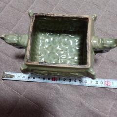 中国青磁、明末期から秦朝期七官青磁香炉　骨董