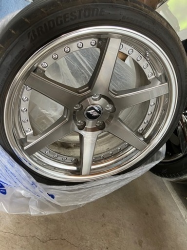 19インチ タイヤホイールセット 早い物ガチです。VENERDI 19インチ 