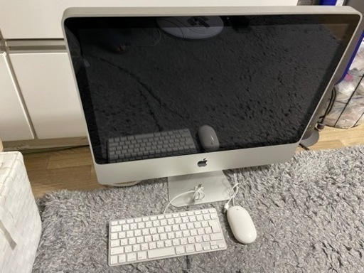 Appleデスクトップ　パソコン【値下げ交渉可】 型番等分かりません！使用には問題ないのでそれでも良い方コメントよろしくお願いします！