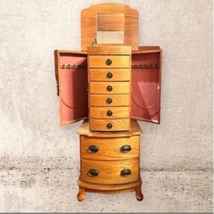 アクセサリーキャビネット　ジュエリーチェスト　ドレッサー　収納家具　インテリア