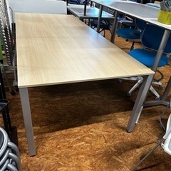 定価18万　ミーティングテーブル　オカムラ　幅2400 奥行き1050 高さ720