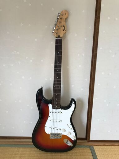 ◆Fender Squier Series Stratocaster エレキギター  (おまけあり)