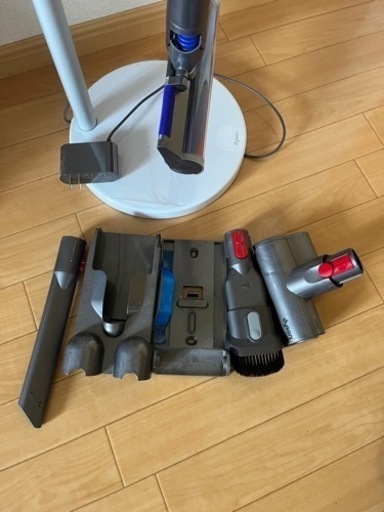 ダイソン Dyson Digital Slim Fluffy SV18 FF