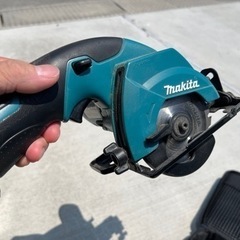 マキタ10.8vインパクト バッテリー2個 DIYに便利な丸鋸付き！ 7月末