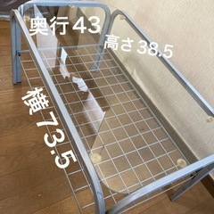 【無料】ガラステーブル　机　ローテーブル