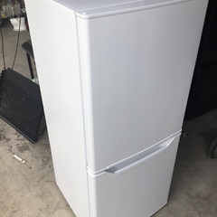 冷蔵庫　2021年製　山善　YFR-D111