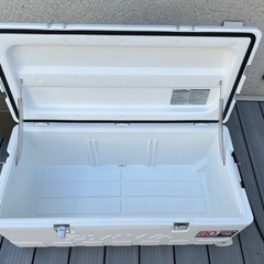 ダイワビッグトランクⅡ SU8000 ¥30.000円でいかがですか⁈