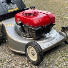 ホンダ　芝刈り機　自走式　