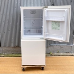 AQUA 126L冷蔵庫　AQR-13E8