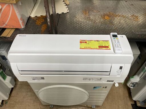 K04304　2019年製　ダイキン　中古エアコン　主に6畳用　冷房能力　2.2KW ／ 暖房能力　2.2KW