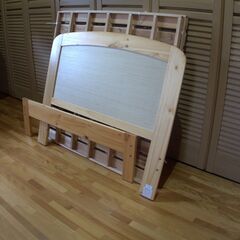 木製シングルベッド（組み立て）値下げします。