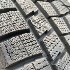 【決まりました】⭐︎215/60R16⭐︎ホイル付きスタッドレスタイヤ！ナット付き