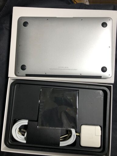 MacBook Air 11インチ Mid 2013 MD711J/A」 Core i5搭載 /メモリー4GB
