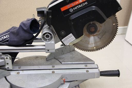 日立 216mm 卓上スライド丸ノコ C8FB (D4964atxY)