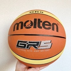 【お取引中】バスケットボール　モンテル5号　GR5