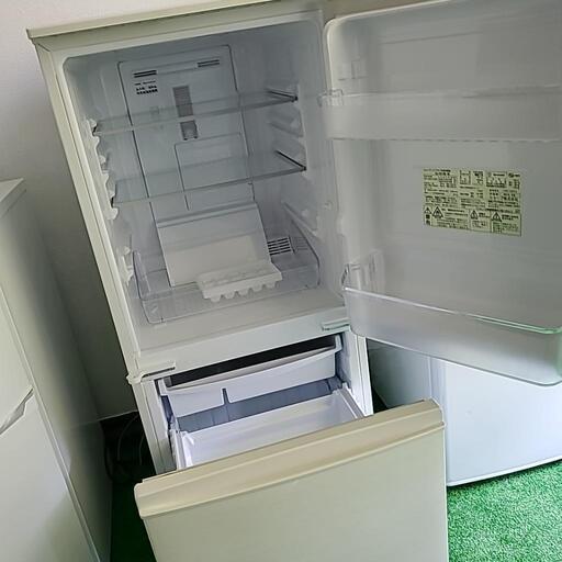 No.2【2019年製】 シャープ ノンフロン冷凍冷蔵庫 SJ-D14E-W