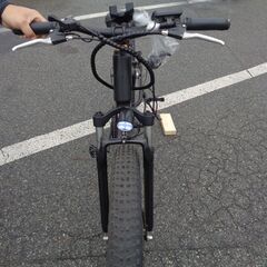 ファットバイク 26インチ 6速 電動自転車 黒 (80)