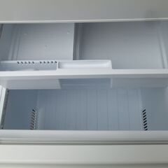 J377 三菱 冷蔵庫3ドア 330L 2022年製 製氷機能付き MR-C33H-W