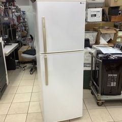 U-ING  ユーイング　冷蔵庫　ER-F23UH  2016年製　228L