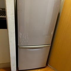 冷蔵庫　パナソニックNR-B142W
